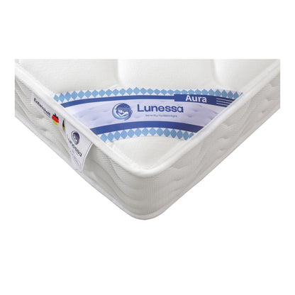 Lunessa Aura Hybridmatratze, Nahaufnahme der Ecke mit Lunessa-Aura-Etikett