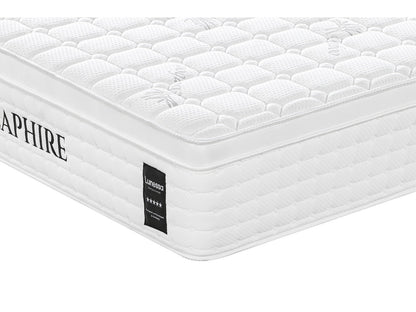Lunessa Saphire Hybridmatratze in White, Nahaufnahme der Euro-Top-Ecke mit Lunessa-Etikett